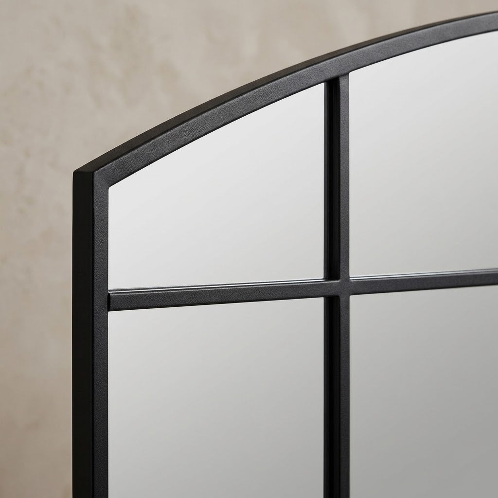 Miroir avec cadre en acier