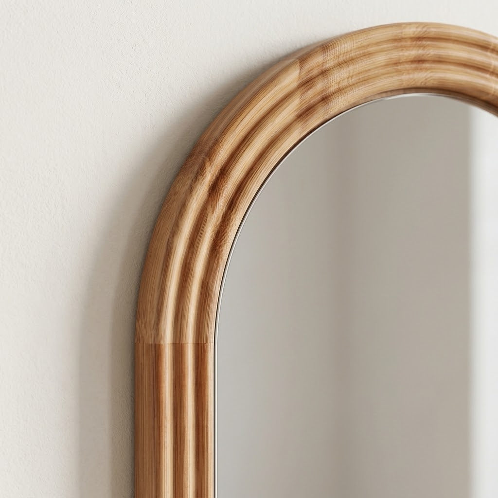 Miroir ovale en bois